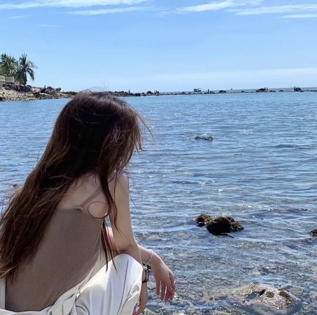 爱我还是爱他 封面