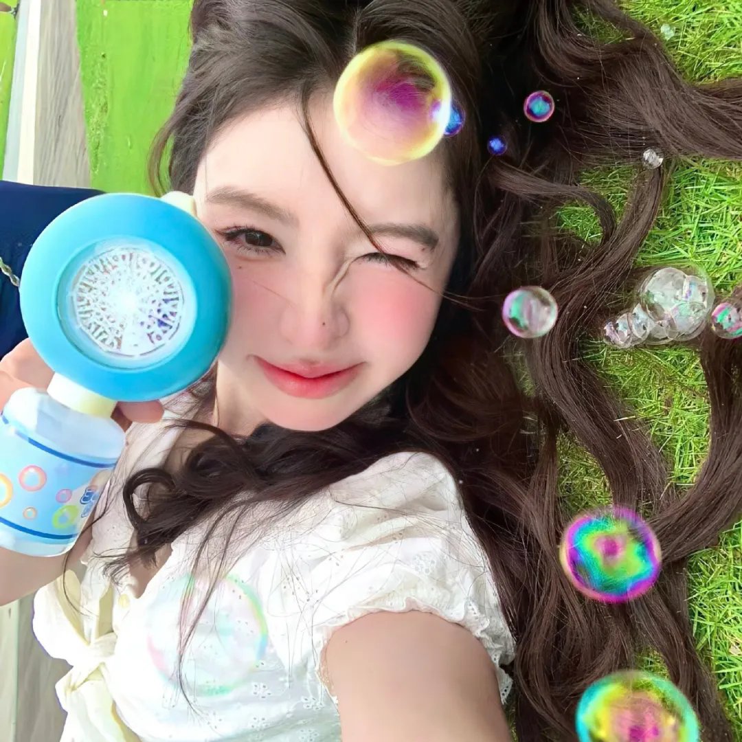 罗龙镇女人 封面